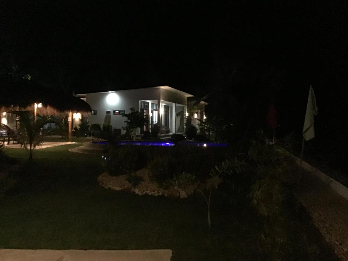 Bamboobeachvilla2 Ac New Oceanfront Pool Sunsetview Garden Kitchen Satellite Starlink Wi-Fi Dimiao Kültér fotó